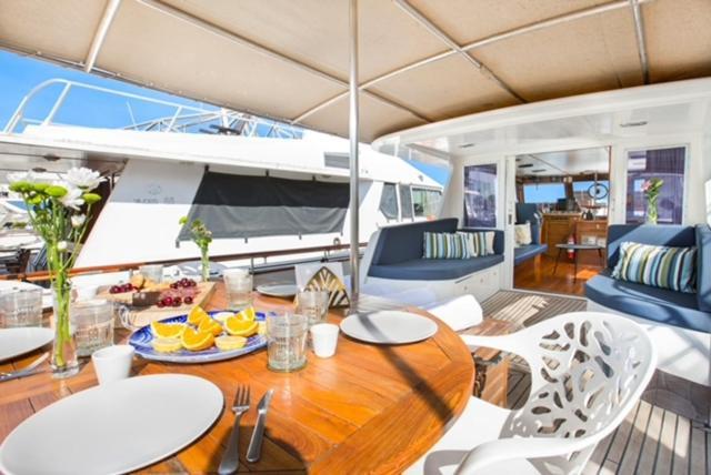 Charming Boat In Barcelona - Perfect Getaway Otel Sant Adria de Besos Dış mekan fotoğraf